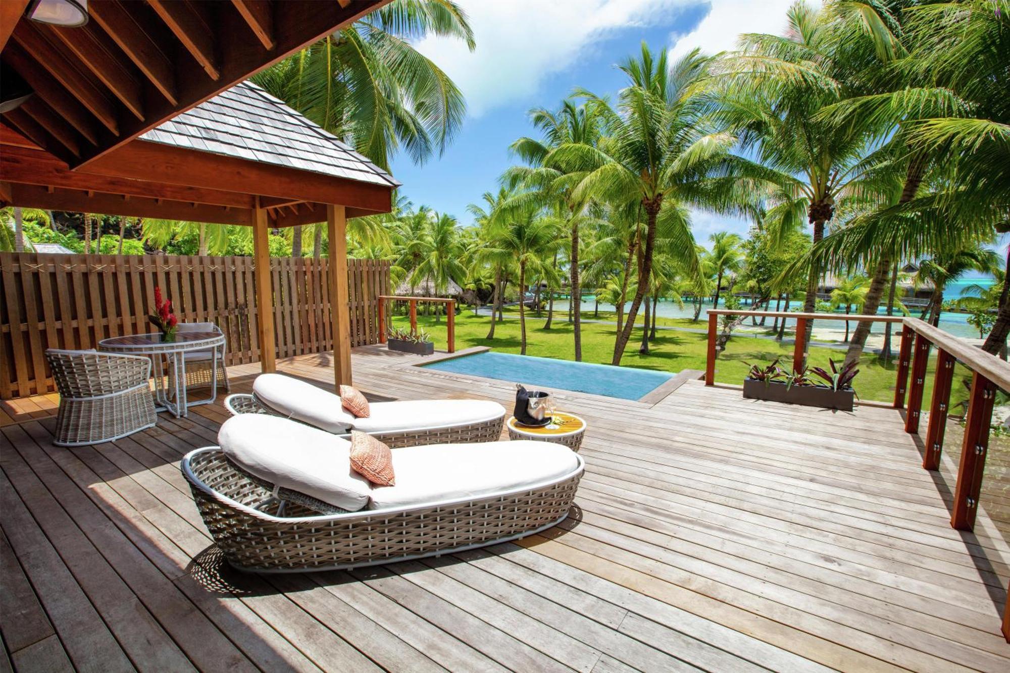 Villa with Pool and Tropical Beach View