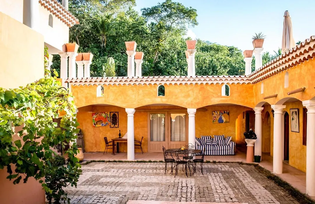 Villa Yrondi-1